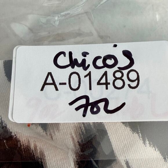 Chico's Tank Top Shell Womens 3 / US XL Animal Print Scoop Neck Nylon Stretch - Picture 13 of 13